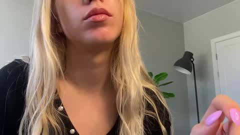 Catherine online show from May 23, 1:37 pm