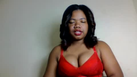 lumira_belle online show from July 26, 2:02 pm
