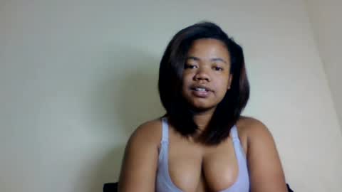 lumira_belle online show from July 29, 12:03 pm