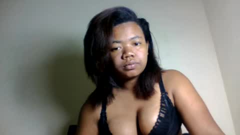 lumira_belle online show from August 1, 6:23 am