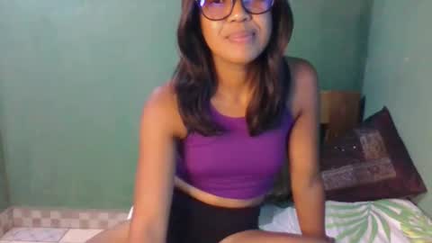 luna8184 online show from March 20, 10:53 am