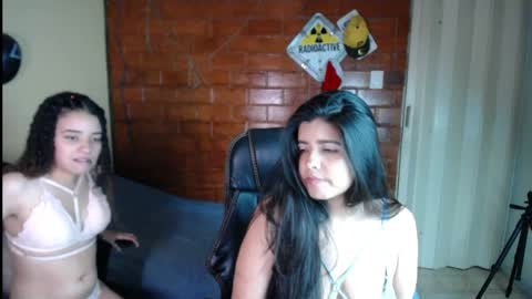 Snapshot of luna_and_1cinnamongirl_ chatting on April 6, 1:14 am Luna Cinnamon online show from April 6, 1:14 am