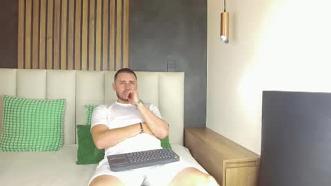 Luna  Jackson online show from May 23, 3:01 am
