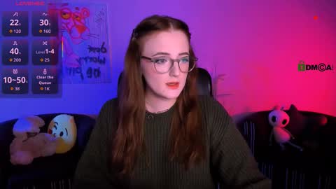 luna_berryy online show from January 9, 9:05 pm