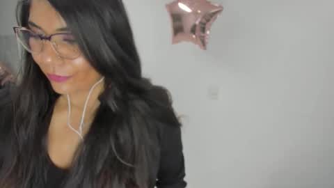 luna  online show from February 27, 11:10 am