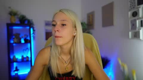 luna_grace18 online show from July 9, 12:09 pm