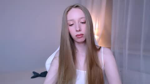 Luna online show from April 10, 10:47 pm