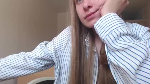 Snapshot of luna_loveisgood chatting on June 10, 7:07 am Luna online show from June 10, 7:07 am