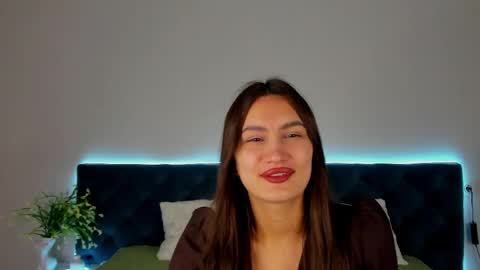 Snapshot of luna_mee chatting on June 9, 1:06 am Adele online show from June 9, 1:06 am