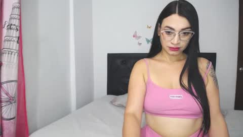 Luna y pitufo online show from October 9, 9:18 am