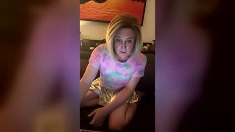 Snapshot of luna_stardust chatting on July 25, 3:48 am Luna Stardust online show from July 25, 3:48 am