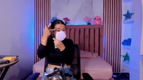 Luna  online show from November 12, 12:05 pm