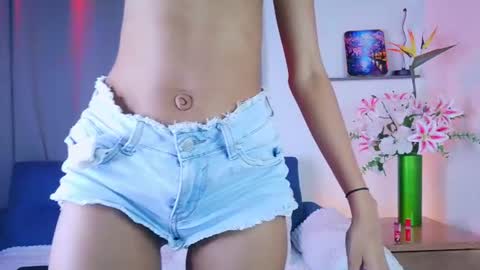 luna_valen online show from July 1, 9:14 pm