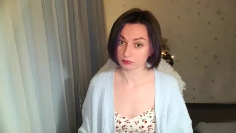 lunaa_bluee online show from May 12, 7:33 pm