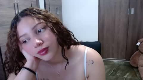 lunaa_sub online show from February 10, 5:39 pm