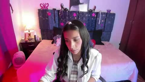 lunaaa_07 online show from April 25, 1:52 pm