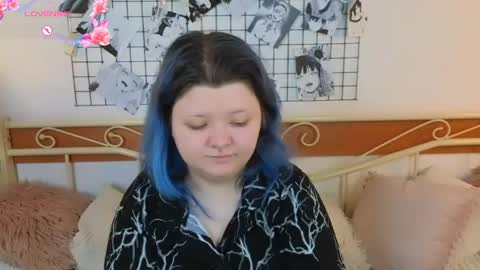 Snapshot of lunaar_ chatting on April 28, 5:45 am Luna online show from April 28, 5:45 am