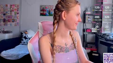 Britney online show from April 17, 3:59 pm