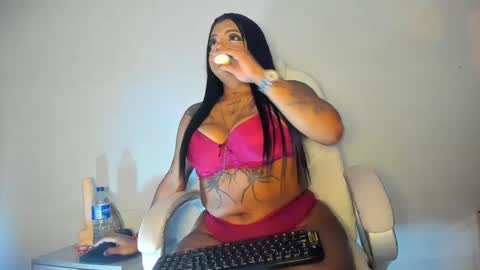 lunafever68 online show from July 5, 2:40 am