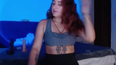 Julieth  online show from November 10, 11:15 pm