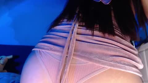 Julieth  online show from March 26, 6:02 pm