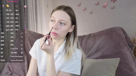 Kelly online show from April 14, 4:35 pm