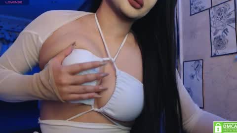 Snapshot of lunarose77 chatting on March 15, 8:15 pm Luna online show from March 15, 8:15 pm