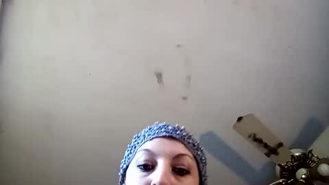 lunasecretadmirer online show from February 20, 10:10 pm