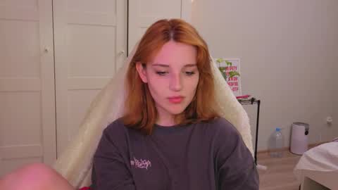 Snapshot of lunatale chatting on February 26, 4:50 pm Kate online show from February 26, 4:50 pm