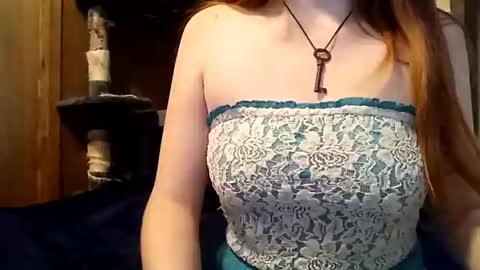 lunathepoet online show from July 19, 9:29 pm