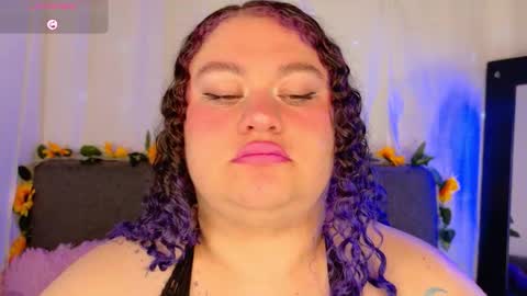 L U N I T A  online show from March 6, 3:25 am