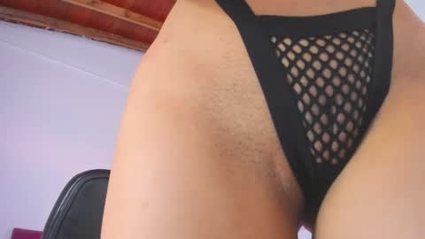 LunoxLili online show from December 15, 6:15 pm