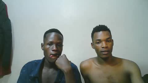 luoislove online show from April 14, 7:09 pm