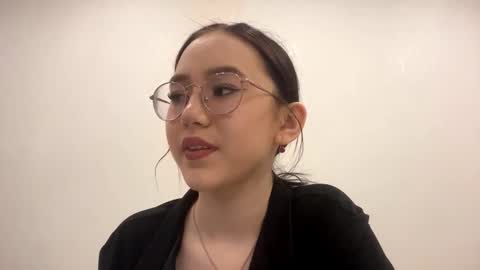 Snapshot of lupefaulker chatting on March 4, 3:40 pm Roxie online show from March 4, 3:40 pm