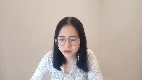 Roxie online show from April 15, 1:18 pm