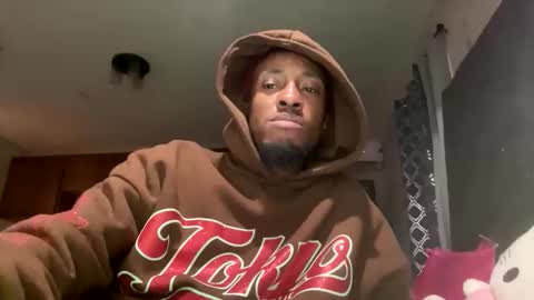 Snapshot of lust_j chatting on December 16, 3:11 am LUST online show from December 16, 3:11 am