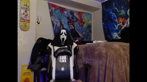 Snapshot of lust_j chatting on March 20, 6:18 am LUST online show from March 20, 6:18 am