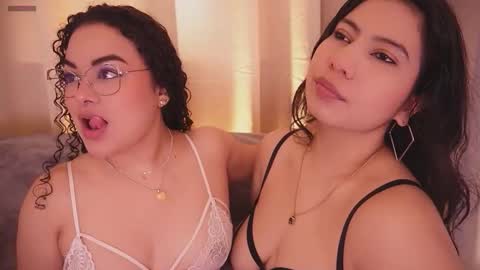 Snapshot of lust_timexxx chatting on November 15, 12:45 pm Gabrielle Lexa online show from November 15, 12:45 pm
