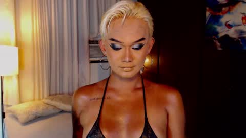 AdriannaFowks online show from July 11, 5:21 am