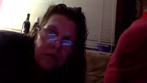 Snapshot of lustinlove420 chatting on December 25, 6:52 am lustinlove420 online show from December 25, 6:52 am