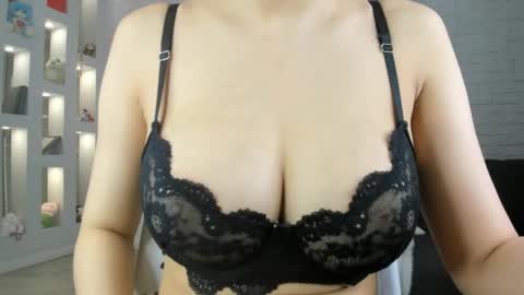 Yuna online show from April 13, 4:45 pm