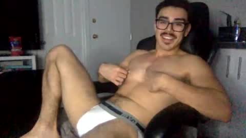 luvrboy77 online show from June 13, 6:11 am