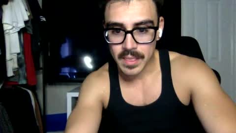 luvrboy77 online show from July 3, 5:14 am