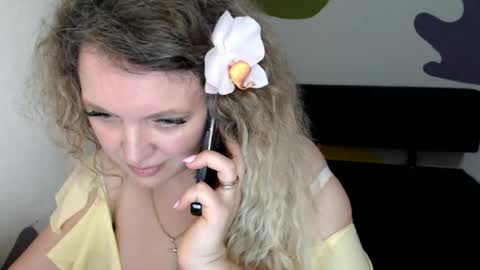 Snapshot of luxdonna chatting on June 29, 2:17 pm Donna online show from June 29, 2:17 pm