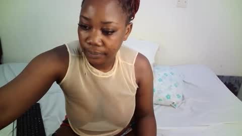 Snapshot of luxe_mami chatting on May 20, 2:07 am LINA online show from May 20, 2:07 am
