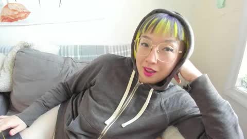 LuxGray online show from February 16, 8:05 pm