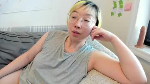 Snapshot of luxgray chatting on June 13, 8:40 pm LuxGray online show from June 13, 8:40 pm
