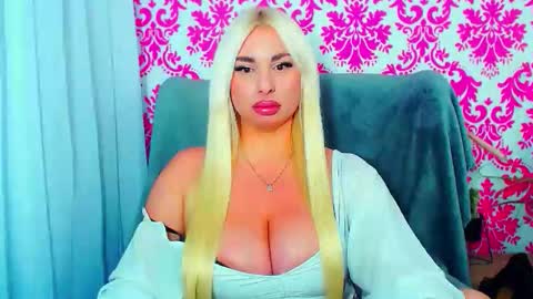 Luxuriaa online show from February 19, 8:16 pm