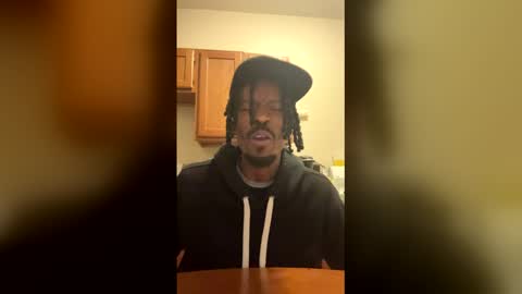 luzy3435 online show from February 18, 5:36 am