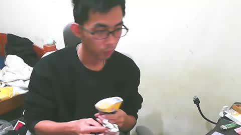 lvoe810930 online show from February 9, 1:35 pm